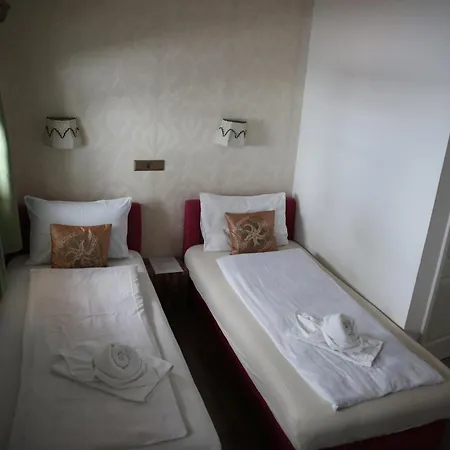 Hotel Yildiz 2 *